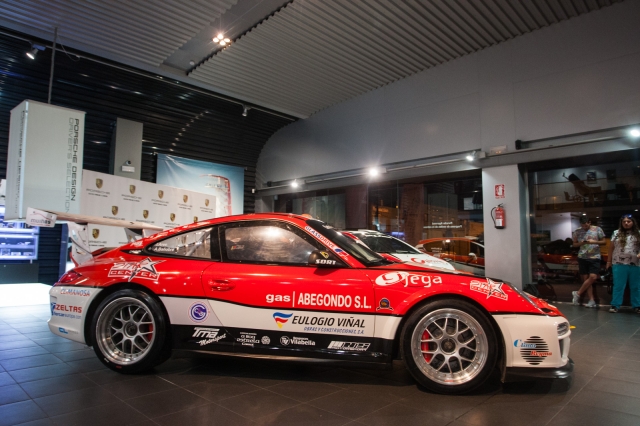 019 presentacin porsche 2010 ares racing 065